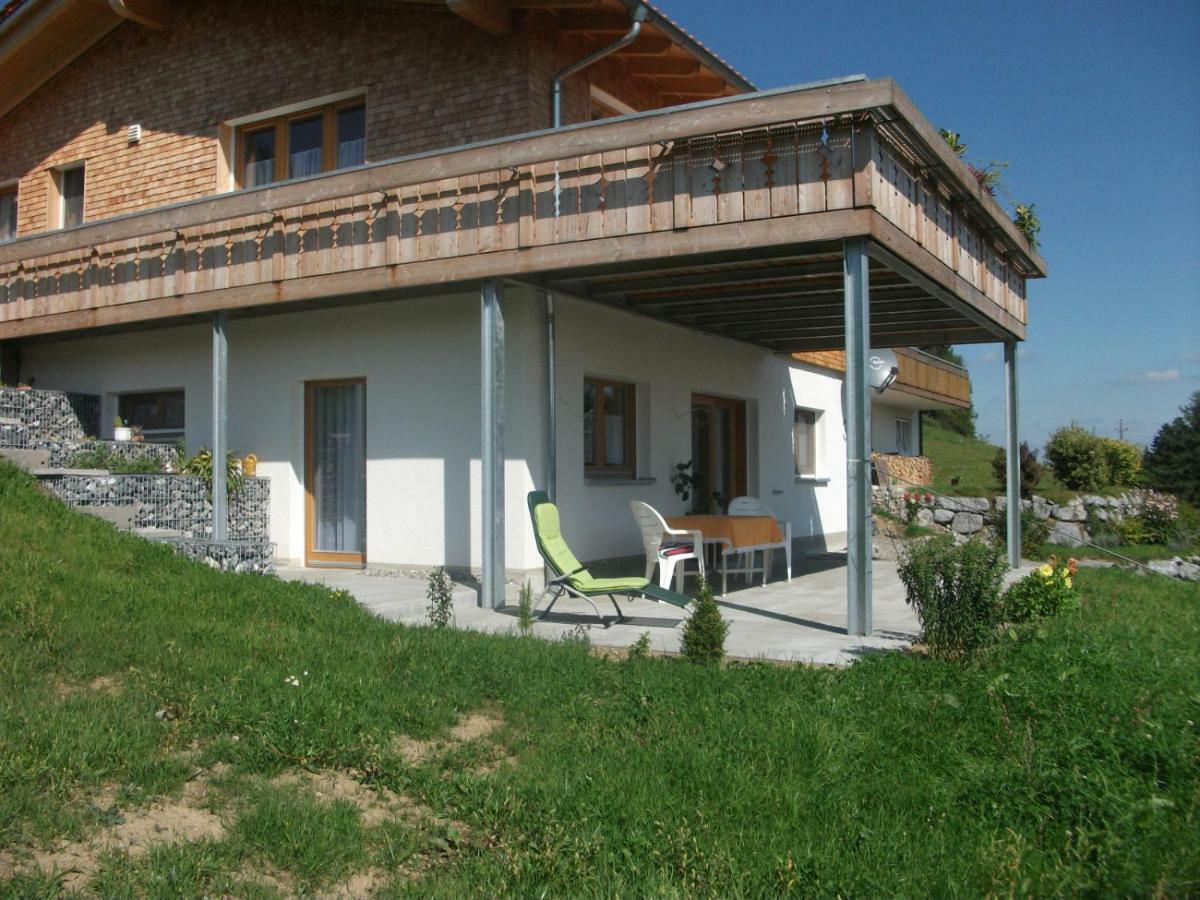 Apartamento Haus Lenzhalde Oberreute Exterior foto