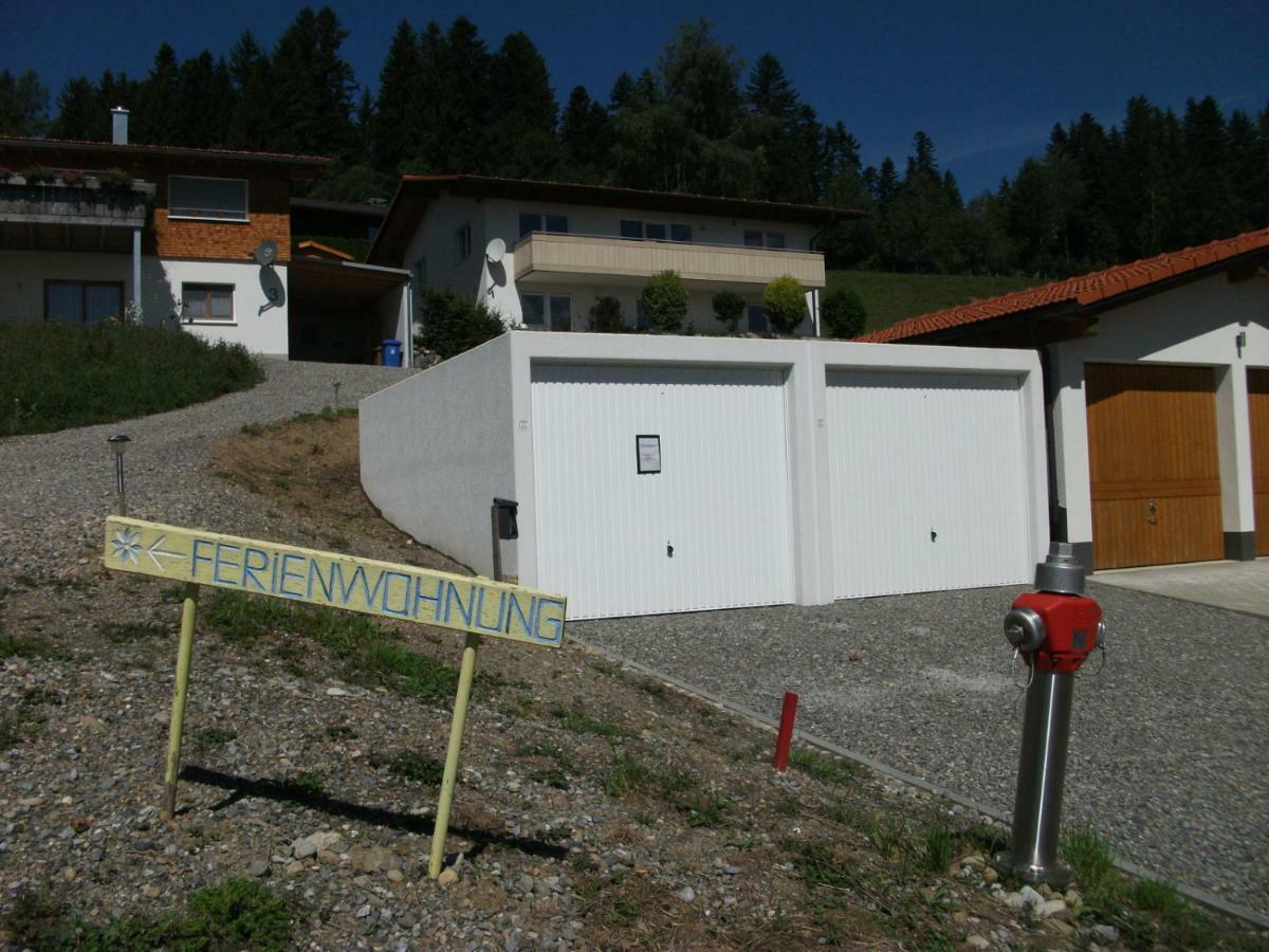 Apartamento Haus Lenzhalde Oberreute Exterior foto