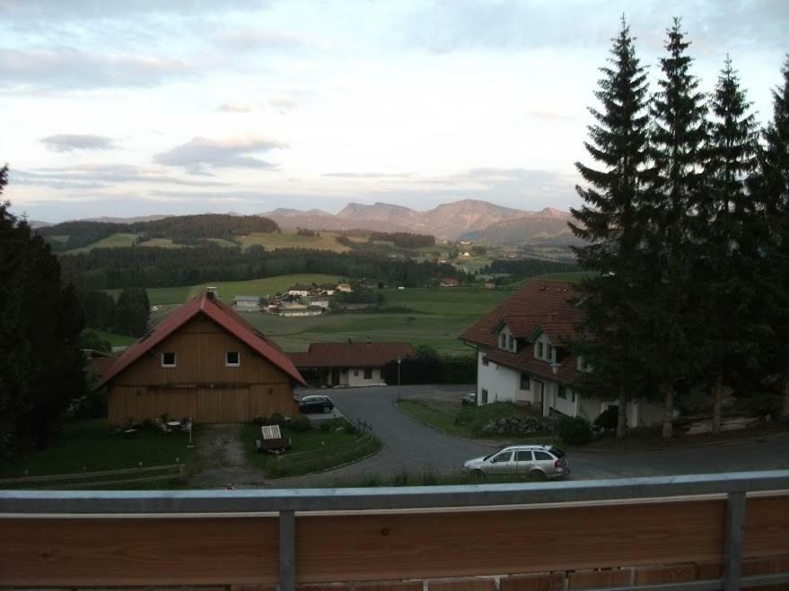 Apartamento Haus Lenzhalde Oberreute Exterior foto